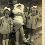 Ancika, három lány, 1955 körül. A 324. Csorba blog melléklete.